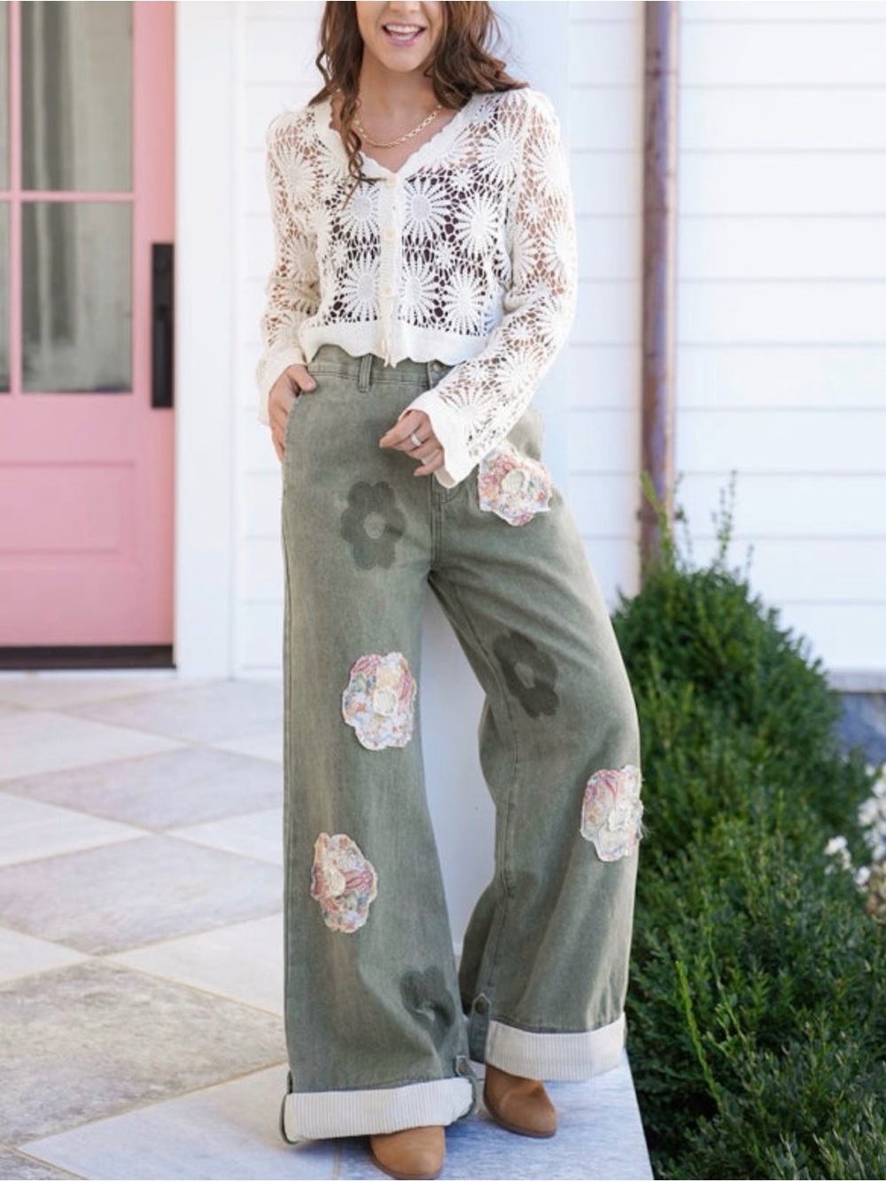 POL Boho Olive Green Wide-Leg Floral Patch Pants - Picture 2 of 7